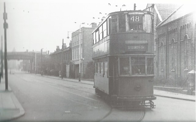Tram 48 turning into Coldharbour Lane, Photo John H Meredith, 1951
