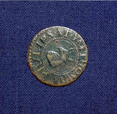 Traders Token Thomas Philips Bulls Head 1666 Surrey History centre back